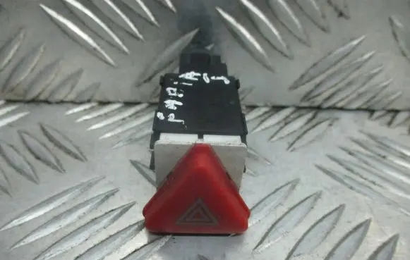 Skoda Fabia Mk1 (6Y) Hazard light switch 6Y0953235