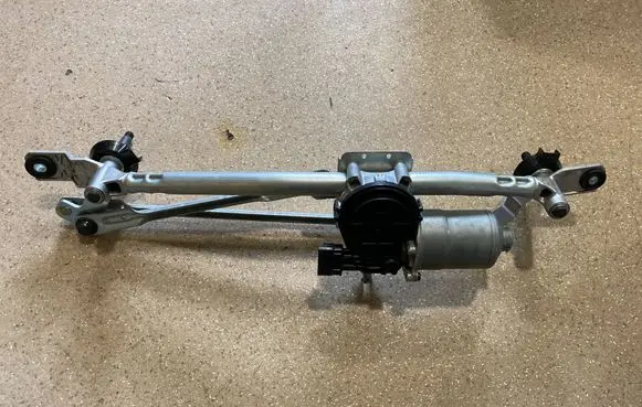 KIA Sorento IV Front wiper linkage 98100P2000