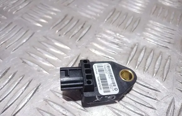 Jeep Patriot Airbag deployment crash/impact sensor P04896061AA TC4ME102742080