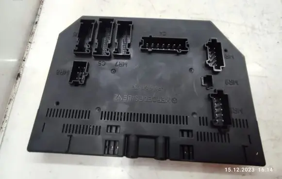 Mercedes-Benz S W221 Comfort/convenience module A2215401001