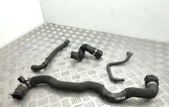 Mini Cooper Countryman R60 Engine coolant pipe/hose 9802103 15364210