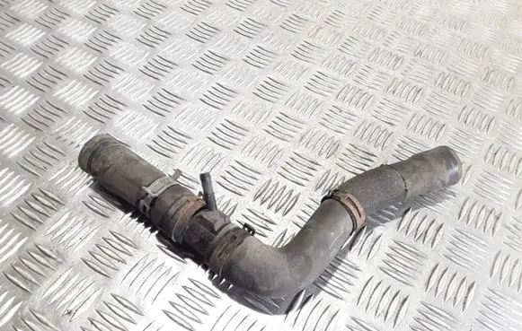 Volkswagen Polo IV 9N3 Engine coolant pipe/hose
