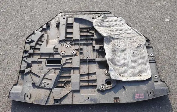 Renault Espace - Grand espace V Trunk bottom trim panel 745147182R
