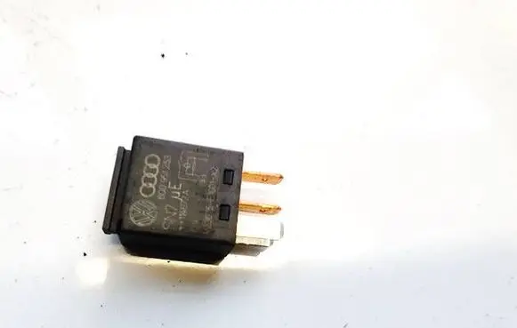 Volkswagen Caddy Other relay 6q0951253 v23075-e1001-x2