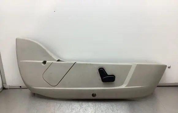 Chrysler 300 - 300C Front door seat control surround trim 569046 4962