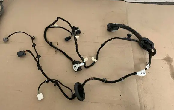 Ford Mustang V Rear door wiring loom 2021R75