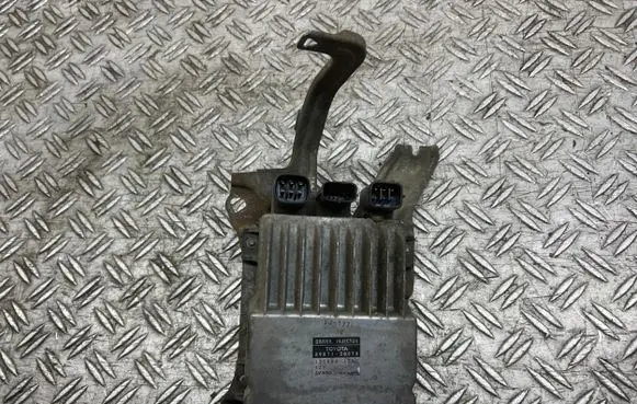 Toyota Auris 150 Fuel injection control unit/module 8987120070