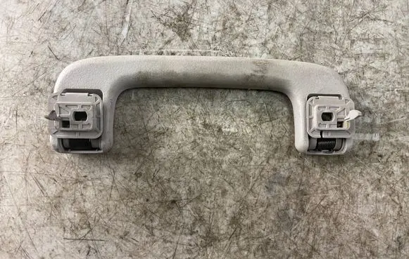 Mitsubishi Grandis Front interior roof grab handle