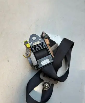 Mazda 6 Front seatbelt 32132