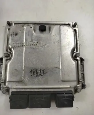 Citroen Xsara Picasso Engine control unit/module 9658373180 0281011518