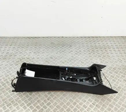 Mercedes-Benz CLS C218 X218 Center console A2186806350