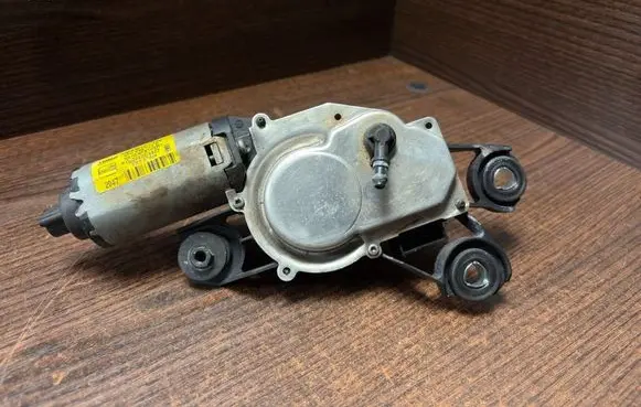Seat Altea Rear window wiper motor 5P0955711C 53033812