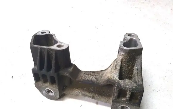 Ford Mondeo MK IV Engine mount bracket 669Q6030AB