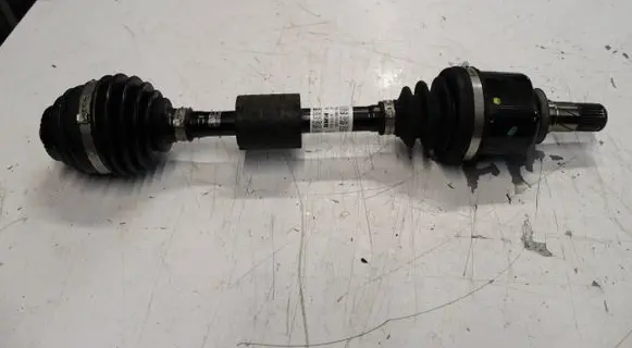 BMW 1 F40 Front driveshaft 8681523