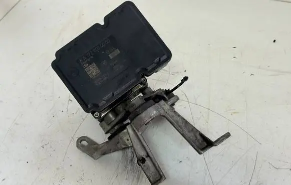 Mercedes-Benz C W204 ABS Pump A1729014000 10092623703 28526482103