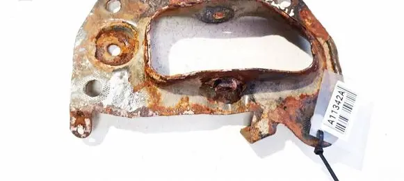 Volkswagen PASSAT B6 Bracket in trunk/boot