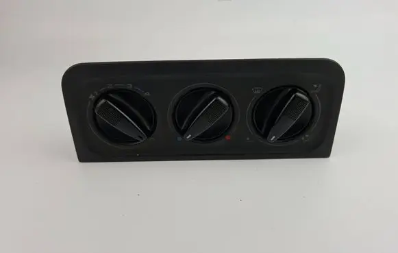 Volkswagen Golf III Climate control unit 1H0819045C 1HO819045