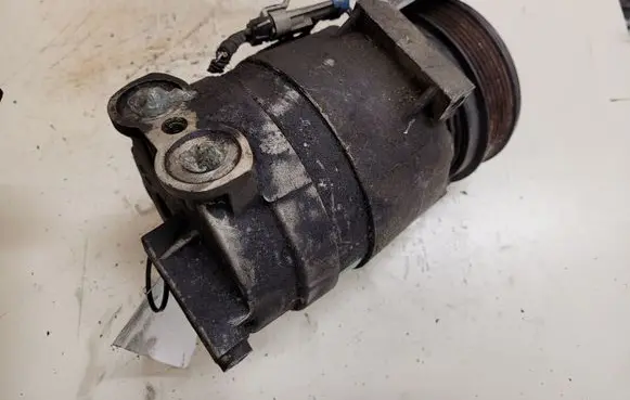 Opel Zafira B Air conditioning (A/C) compressor (pump) 13197197 KP2 03026095337