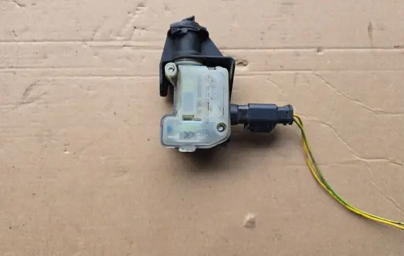 Citroen C4 Aircross Fuel tank cap lock motor 9651690280