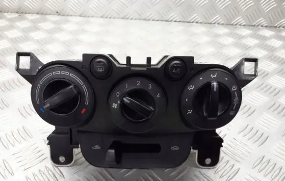 Mazda 2 Interior fan control switch 