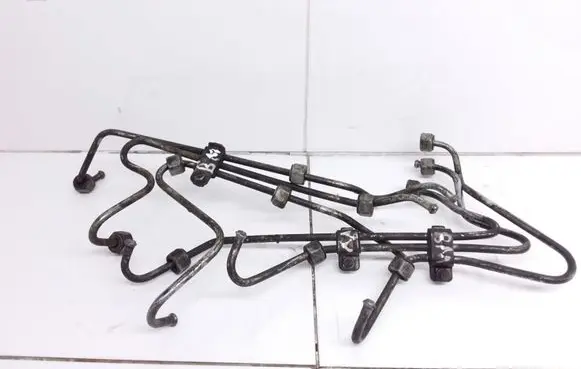 BMW 5 E34 Fuel injector supply line/pipe 