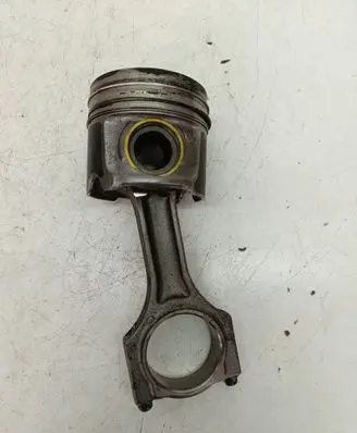 BMW 5 G30 G31 Piston with connecting rod