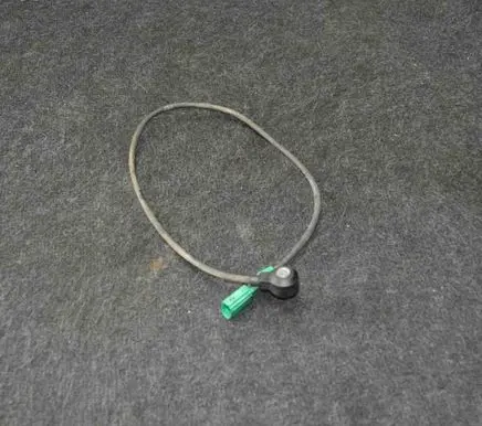 Audi A4 S4 B7 8E 8H Detonation knock sensor 07D905377