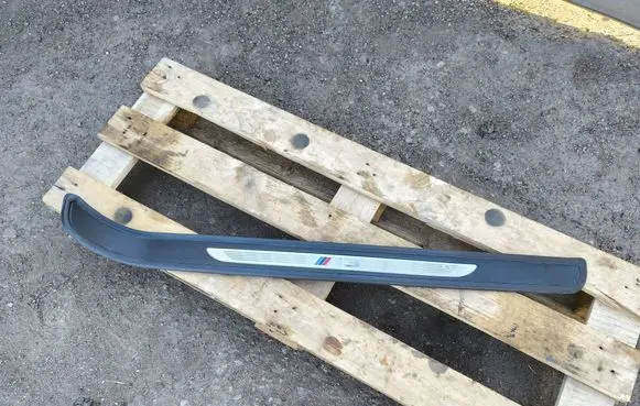 BMW M3 e92 Front sill trim cover 51477900752 22339910G 900752