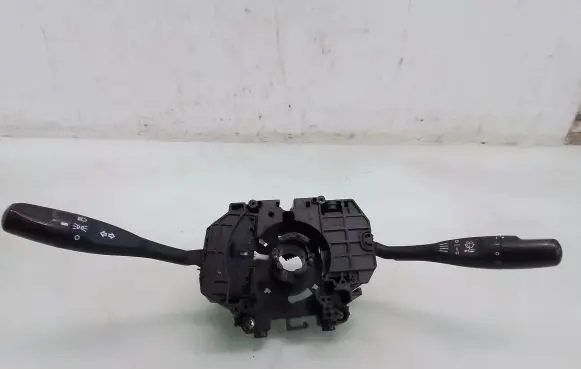 Mitsubishi Colt Wiper turn signal indicator stalk/switch 1485378040