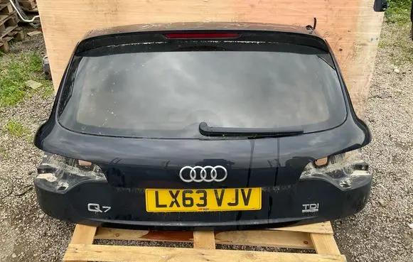 Tailgate/trunk/boot lid