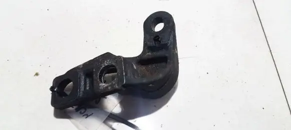 Mazda 323 F Engine mounting bracket