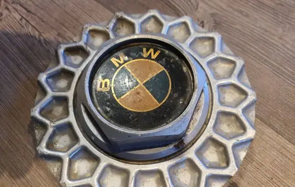 BMW 5 E34 Original wheel cap 36131178950 31510900