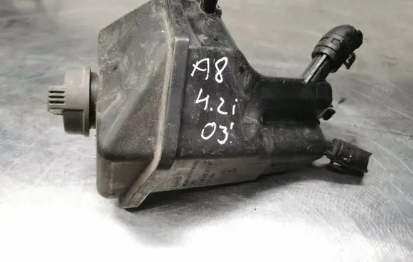 Power steering fluid tank/reservoir