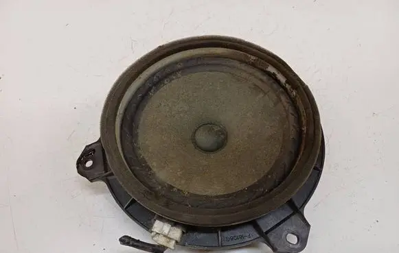 Toyota Auris 150 Front door speaker