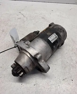 Nissan X-Trail T30 Starter motor 233008H801