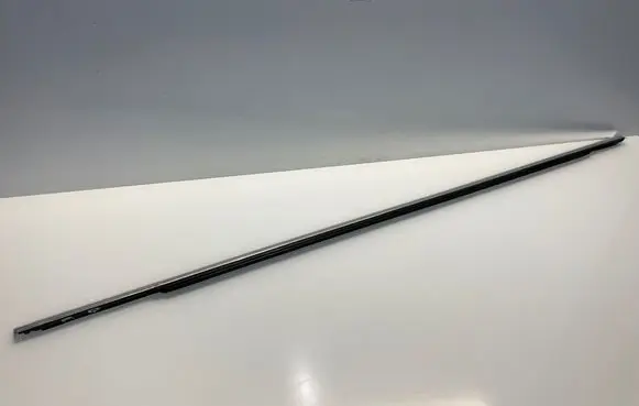 Mercedes-Benz B W246 W242 Front door glass trim molding A2467250282 2467250282