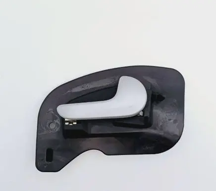 Opel Corsa C Front door interior handle 13110957