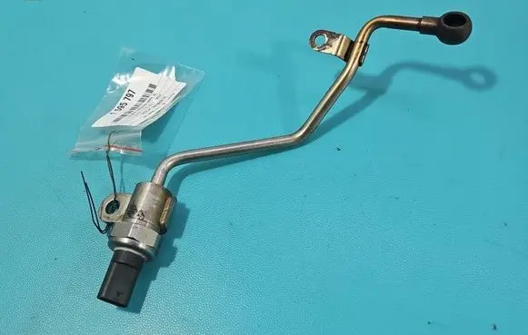 BMW 5 G30 G31 G38 Exhaust gas pressure sensor 8514018 IMPRK1595797