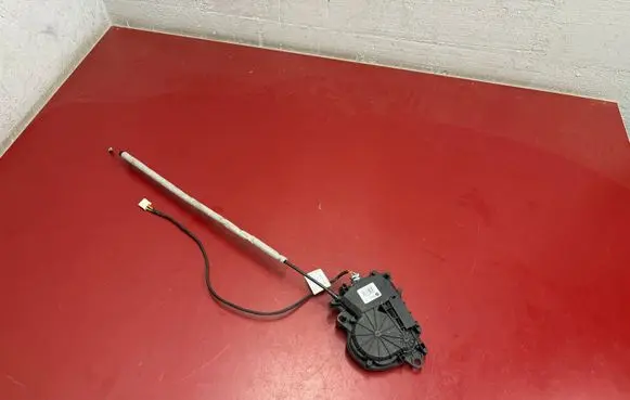 BMW X3 G01 Tailgate/trunk/boot lift motor 7383561 UA738356109