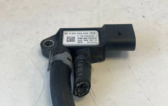 Volkswagen Touareg II Air pressure sensor 0281006006 059906051A