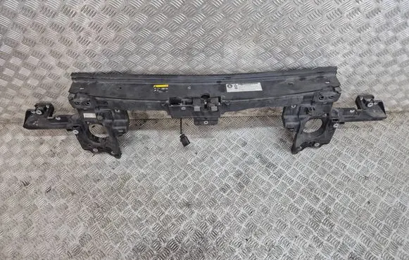 Volkswagen Touareg II Radiator support slam panel 7P6805594