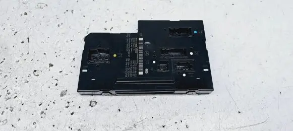 Mercedes-Benz E W212 SAM control unit 2129009622 5DK01102315