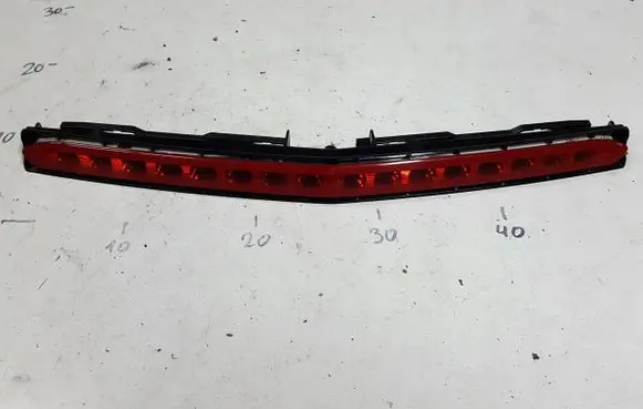 Mercedes-Benz E C207 W207 Third/center stoplight