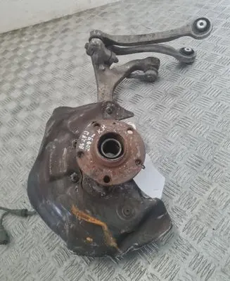 Audi A6 S6 C6 4F Front wheel hub