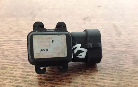 Ford Focus Air pressure sensor 0261230120 16255839 H105867