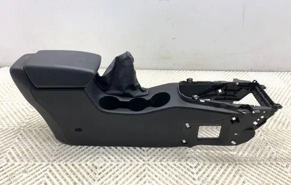 Opel Astra J Center console 