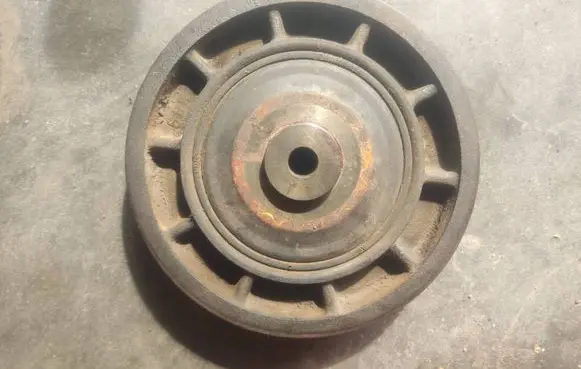 Renault Trafic II (X83) Crankshaft pulley 27581