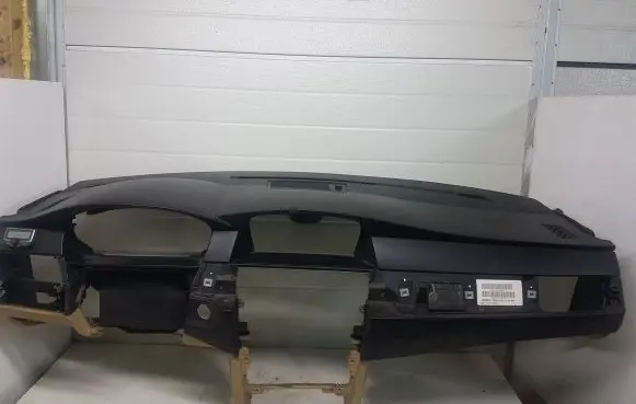 BMW 5 E60 E61 Dashboard 6960814-03 06B037RB19928
