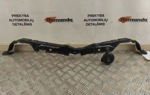 Top upper radiator support slam panel