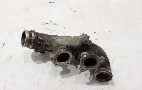 Coolant pipe/hose
